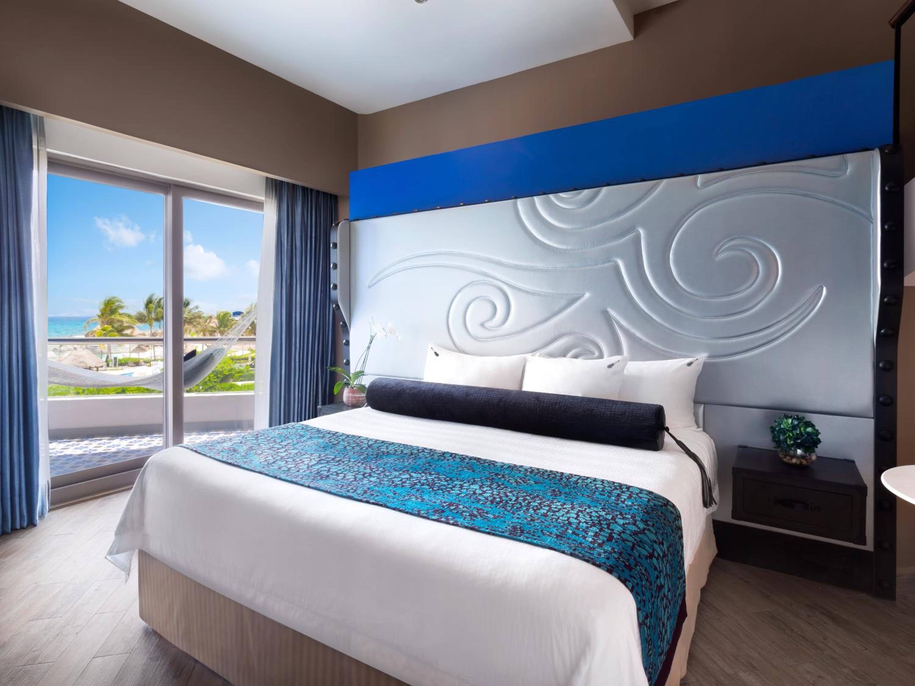 Heaven Rock Royalty Partial Ocean View King - Adults Only - Photo 1