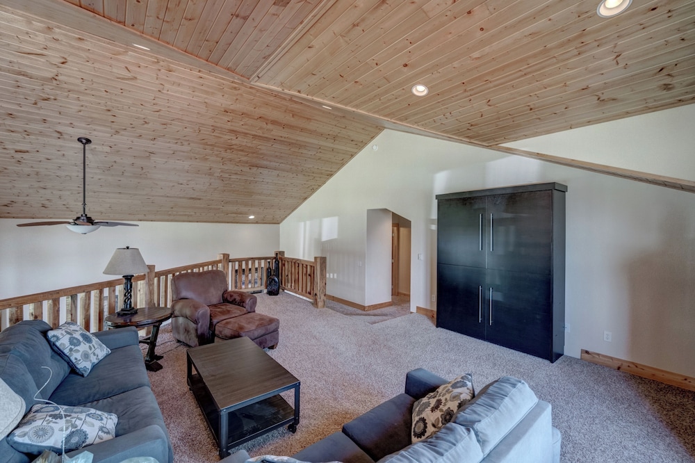 Luxury Chalet, Mountain View photo 3