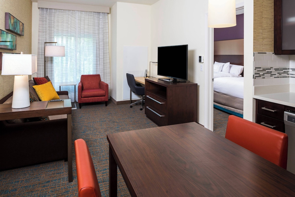 Suite, 1 Bedroom (Hearing Accessible) photo 1