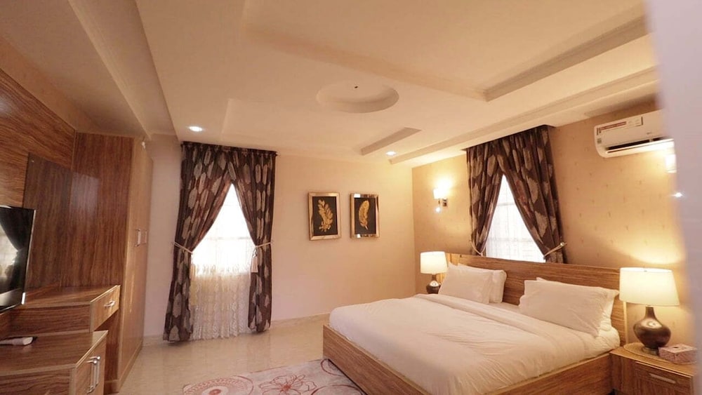 Deluxe Room, Balcony, City View photo 3