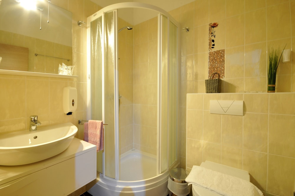 Double Room, Balcony - Photo 2