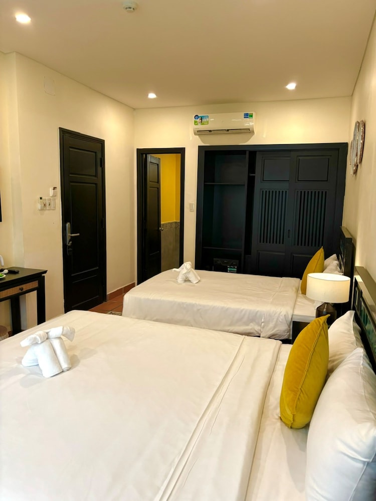 Quadruple Room - Photo 3