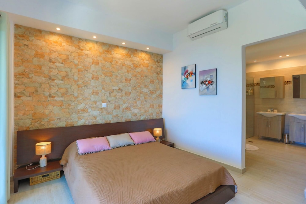 Villa, Accessible