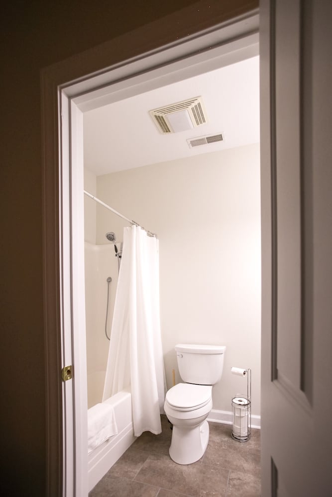 Premium Single Room, 1 Queen Bed, Balcony