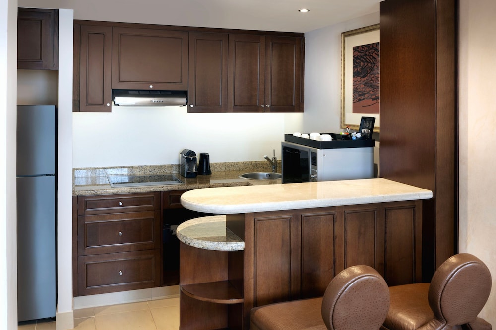Suite, 1 King Bed photo 3