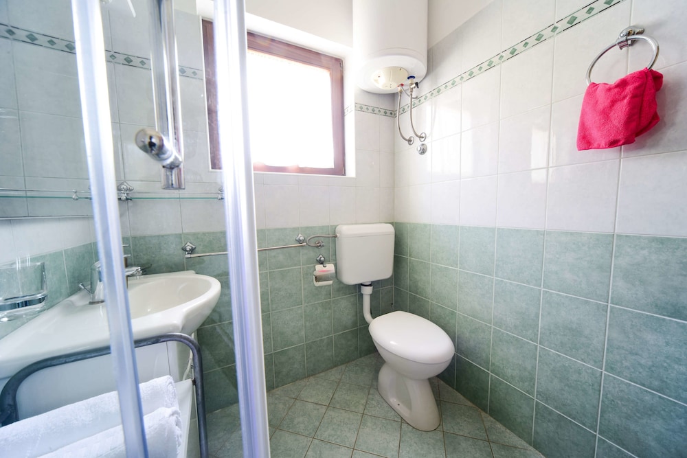 Apartment, 2 Bedrooms, Terrace, Partial Sea View photo 2