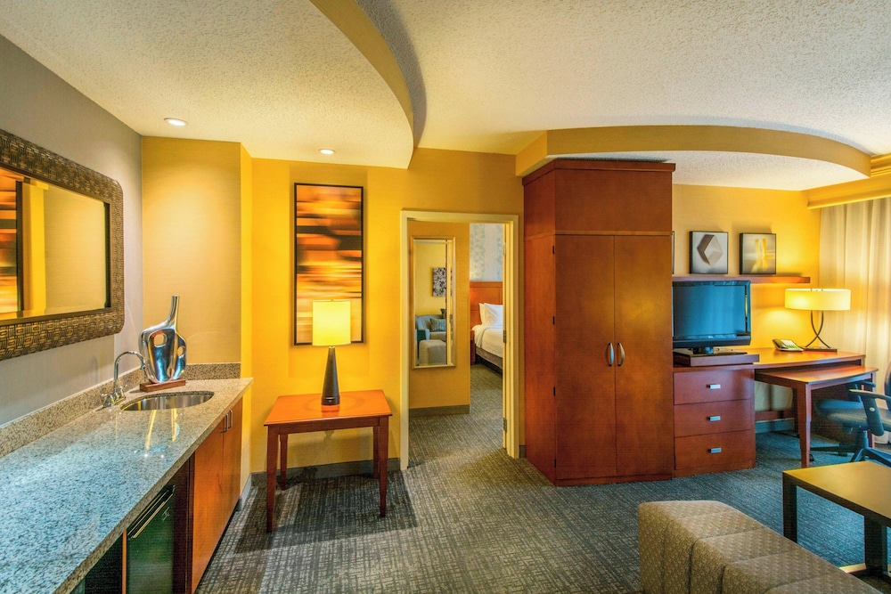 Suite, 1 Double Bed photo 1