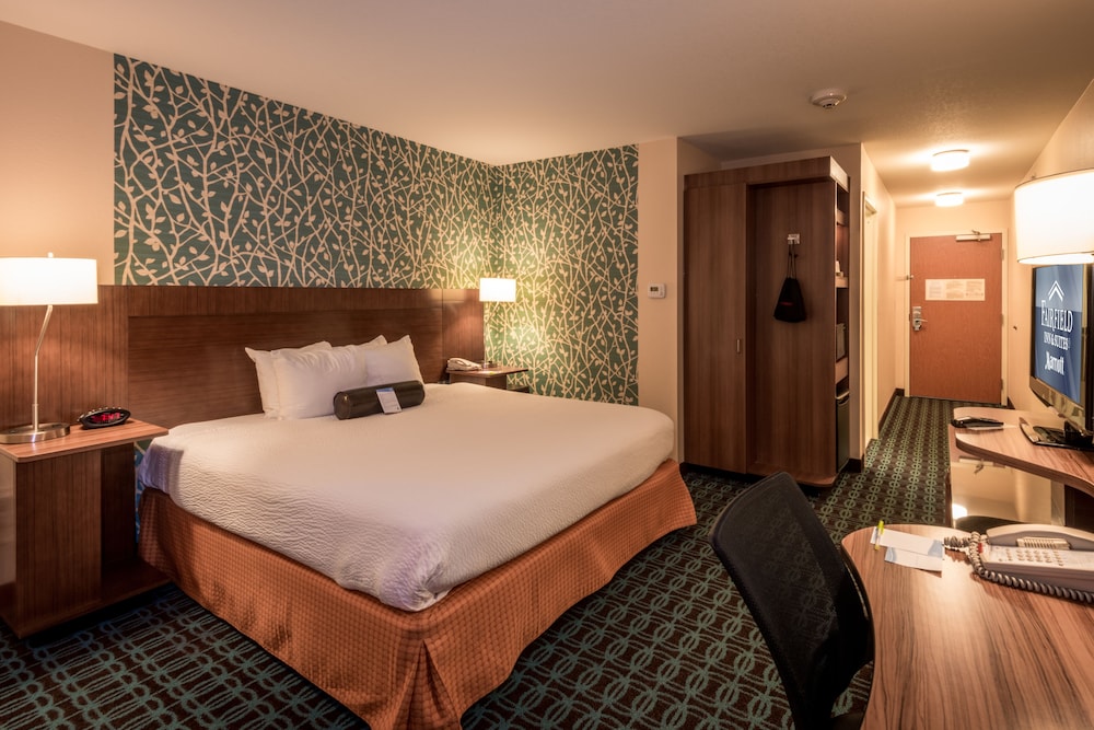 Junior Suite, 1 King Bed with Sofa bed photo 2