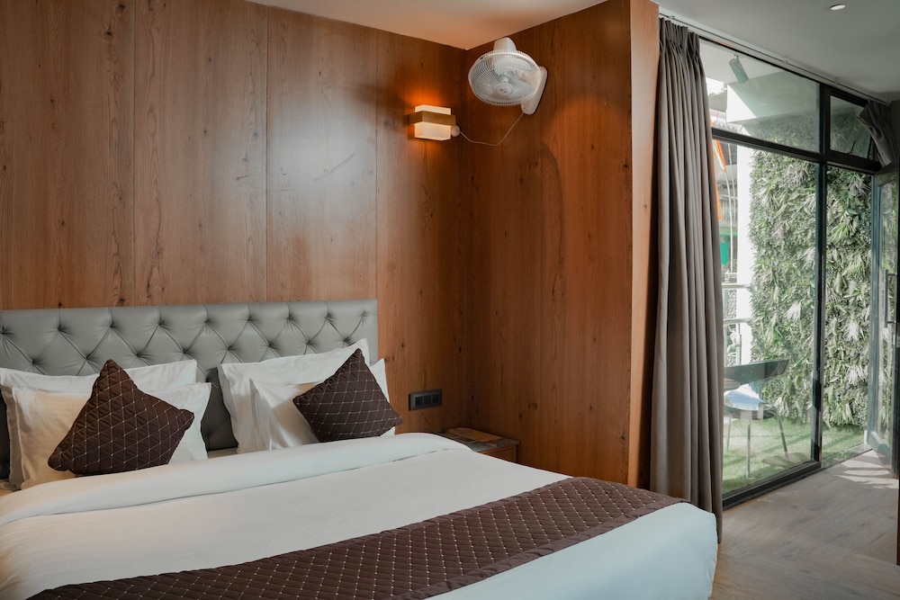 Luxury Suite photo 1