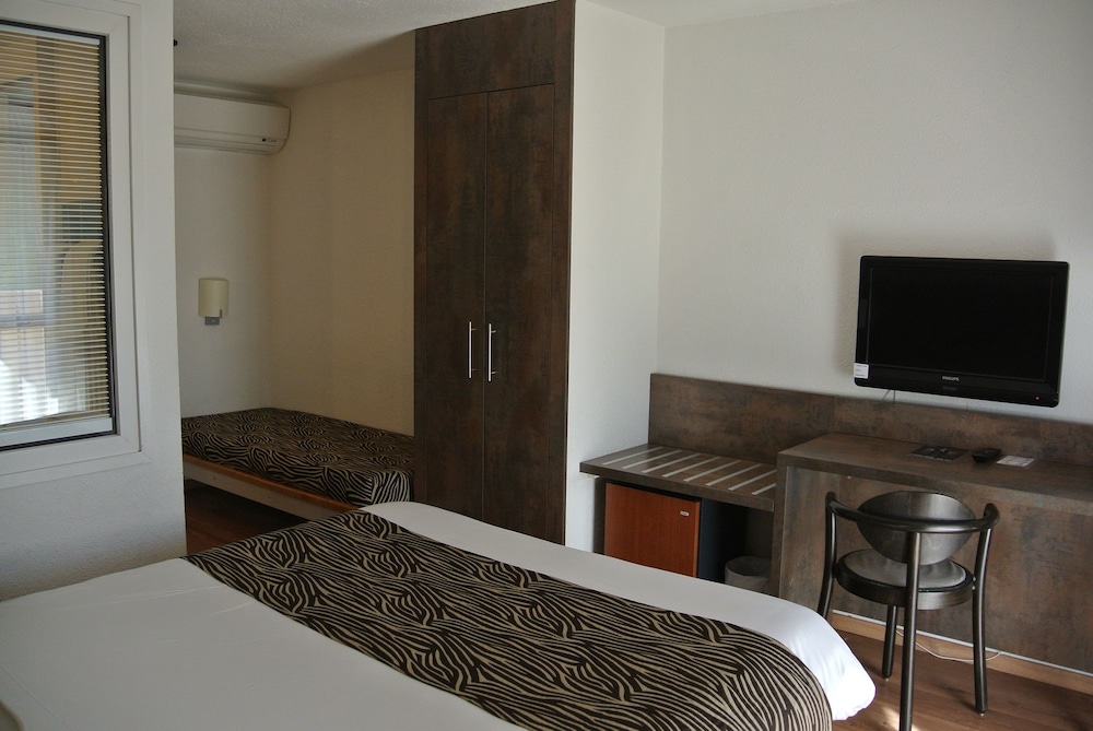 Double Room - Photo 3