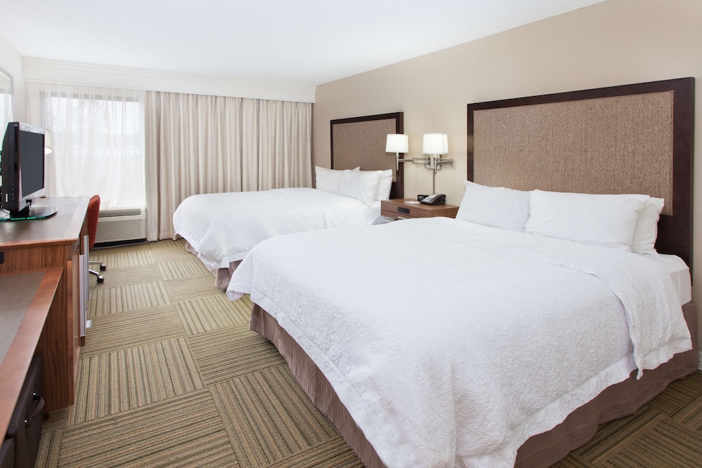 Room, 2 Queen Beds, Non Smoking - Photo 3