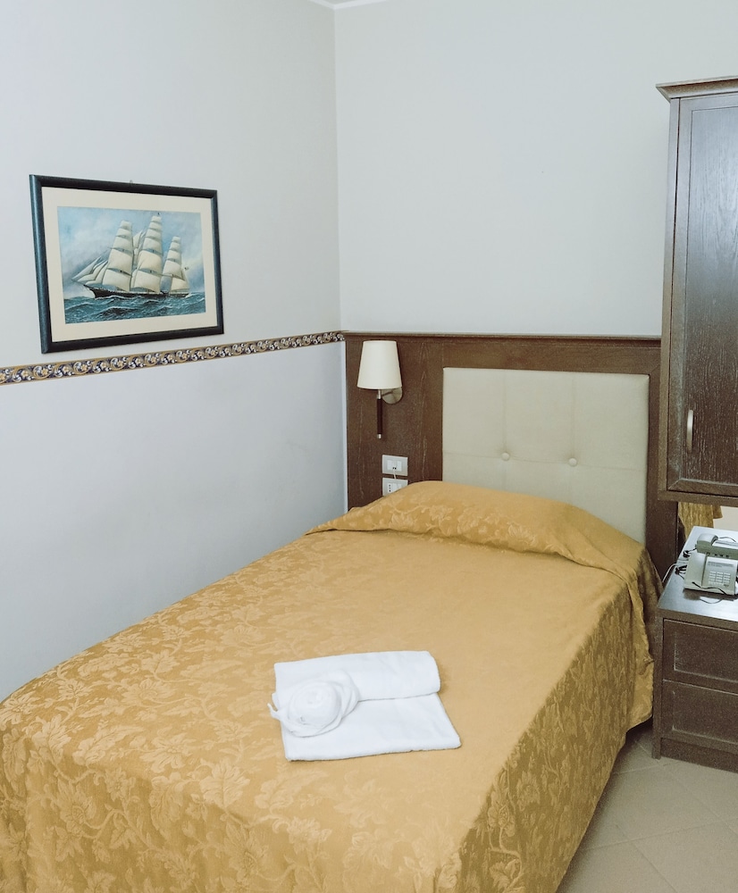 Standard Single Room, 1 Twin Bed photo 1