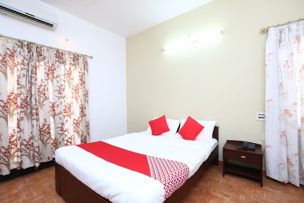 Double Room, 1 Queen Bed photo 1