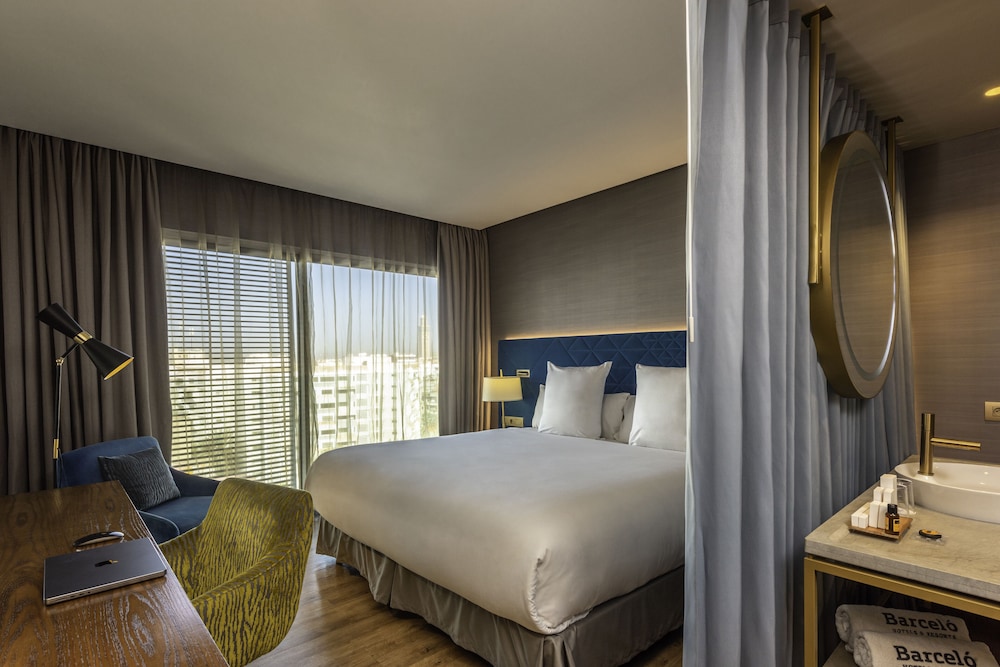 Premium Double or Twin Room, Sea View photo 3