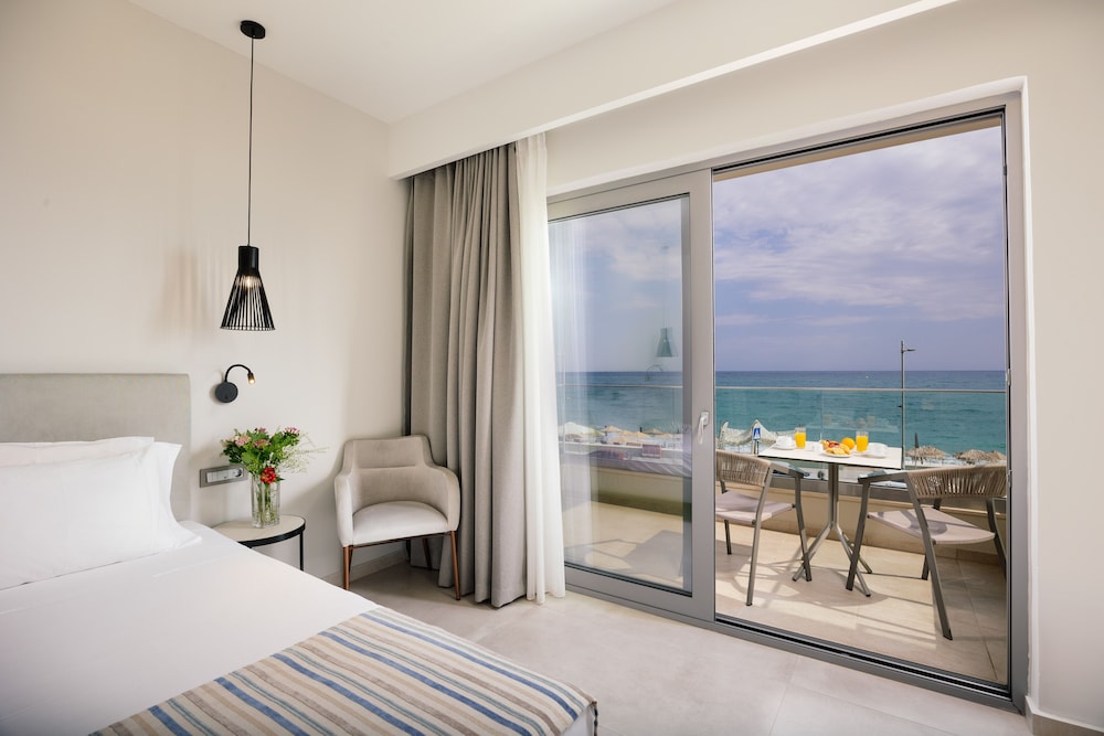 Elite Sea View Room photo 3