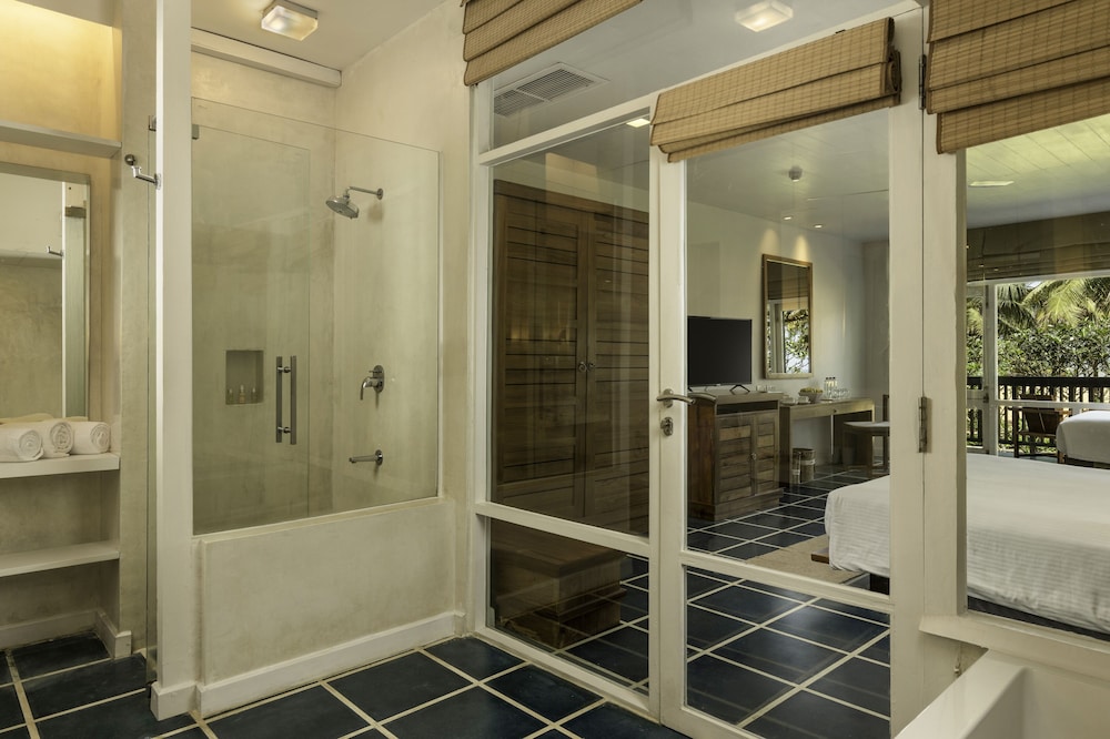 Family Room - Photo 8