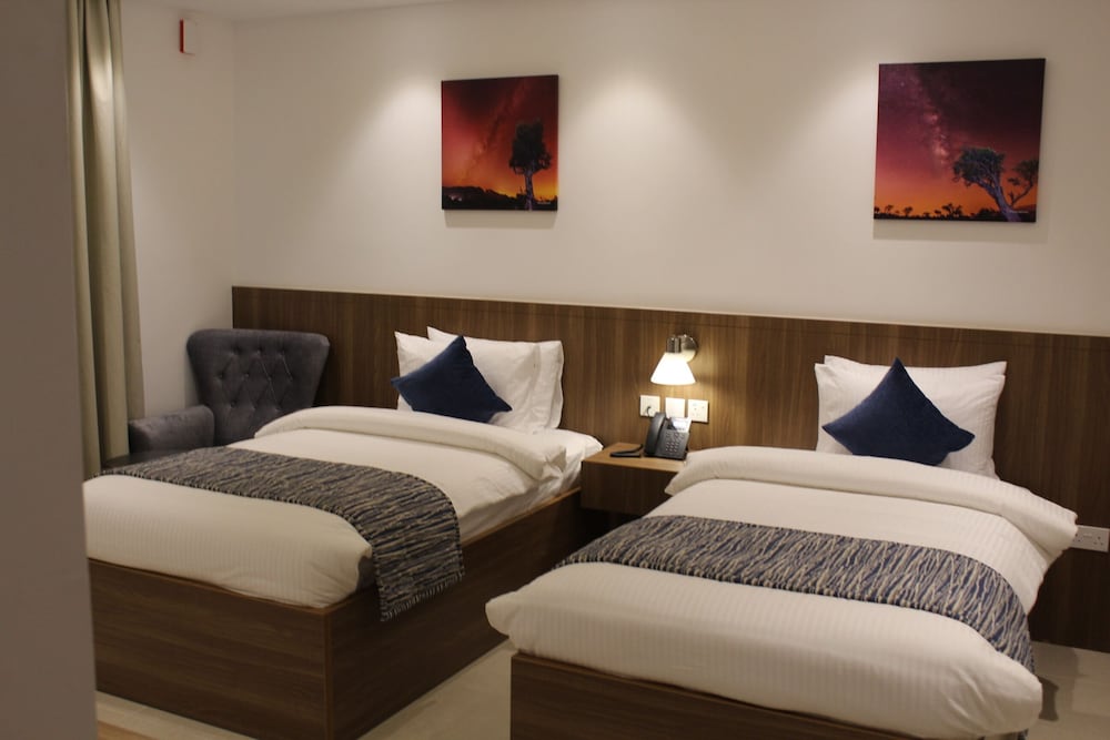 Standard Twin Room - Photo 1