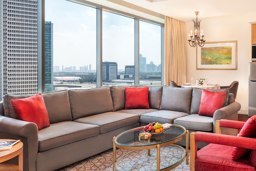 Suite, 1 Bedroom (Fully Furnished) thumbnail 5