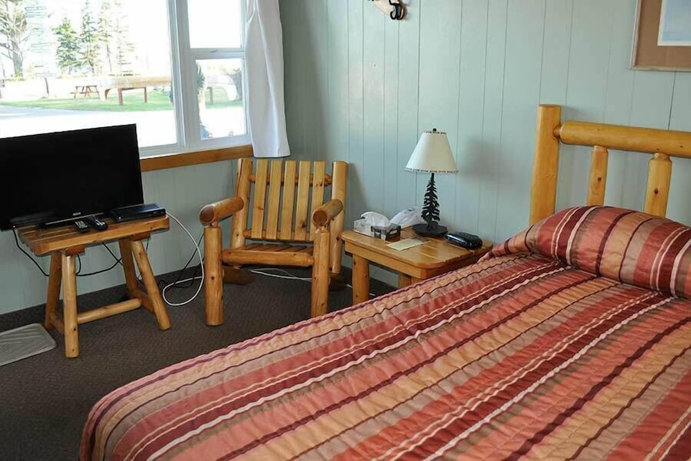 Room, 1 Double Bed, Lake View photo 2