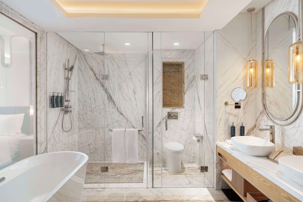 King Premium Suite - Photo 3