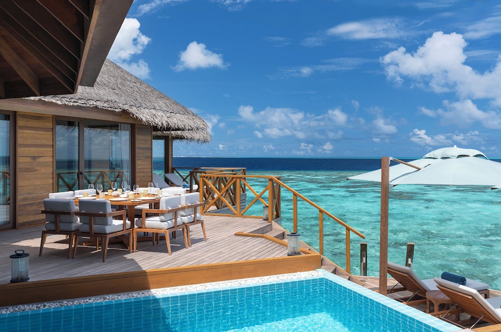 Two Bedroom Ocean Pavilion with Indoor-Outdoor Pool photo 3