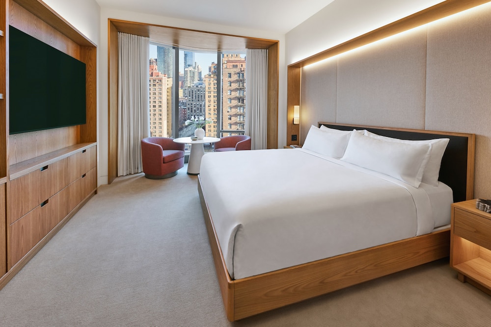 Suite, Multiple Beds (Pendry)