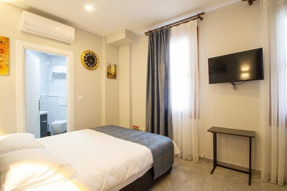 City Double Room photo 2