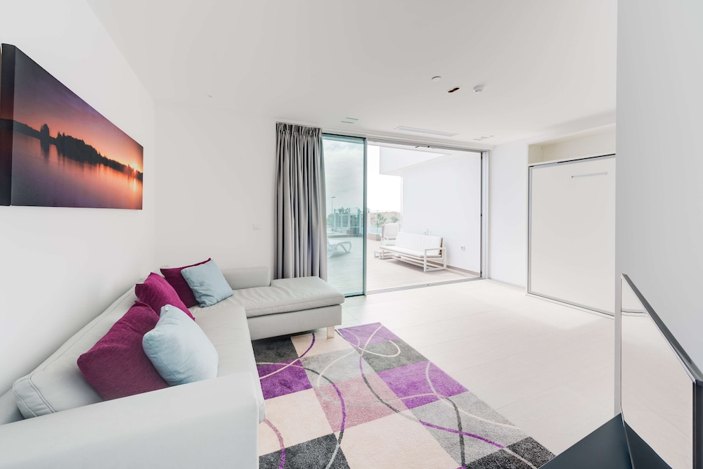 Suite, 1 Bedroom (Divinity Eden)