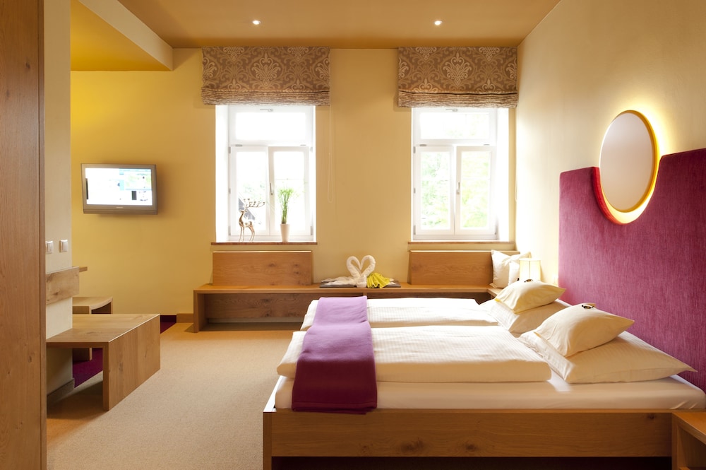 Junior Studio Suite, 2 Bedrooms, Non Smoking (Alpin Lodge) photo 1