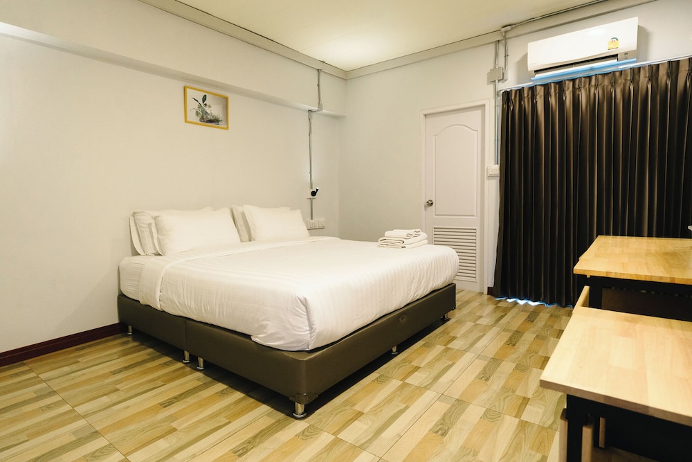 Deluxe Single Room, City View