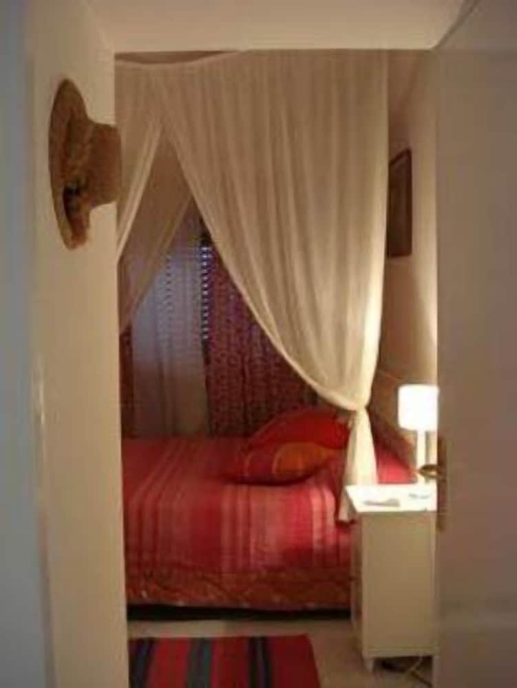 Apartment (4)