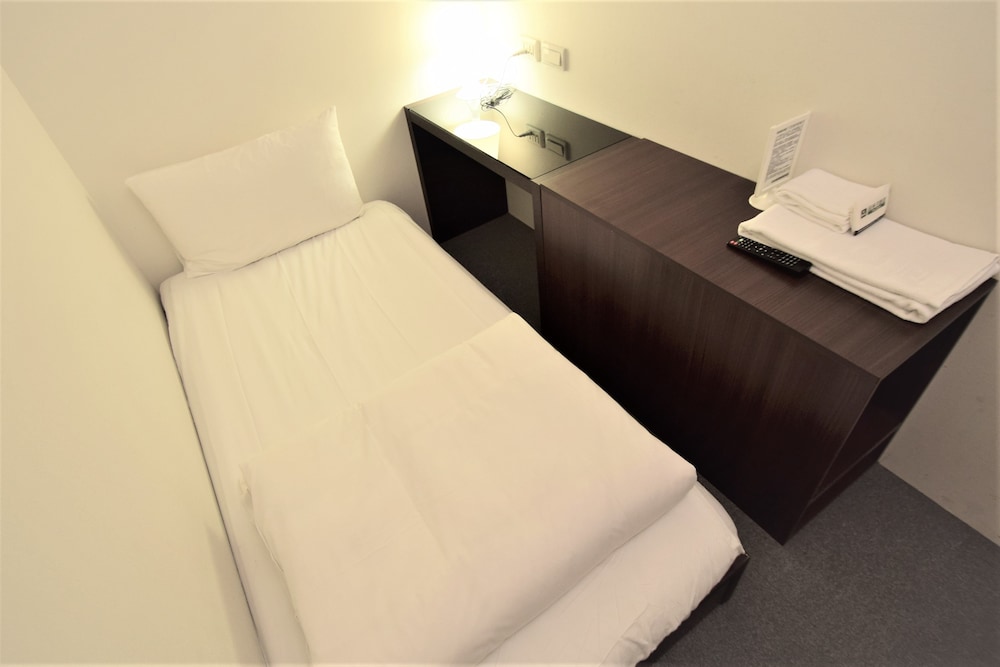 Single Room, Shared Bathroom