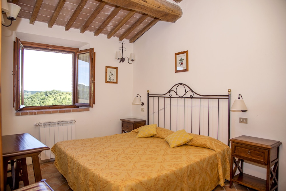 Double or Twin Room photo 3