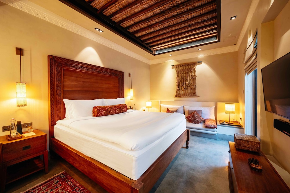 Deluxe Room, 1 King Bed (Chedi Deluxe Patio Room)
