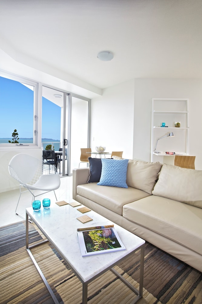 1 Bedroom Apartment Ocean Front photo 3