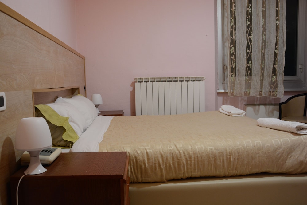 Single Room photo 1