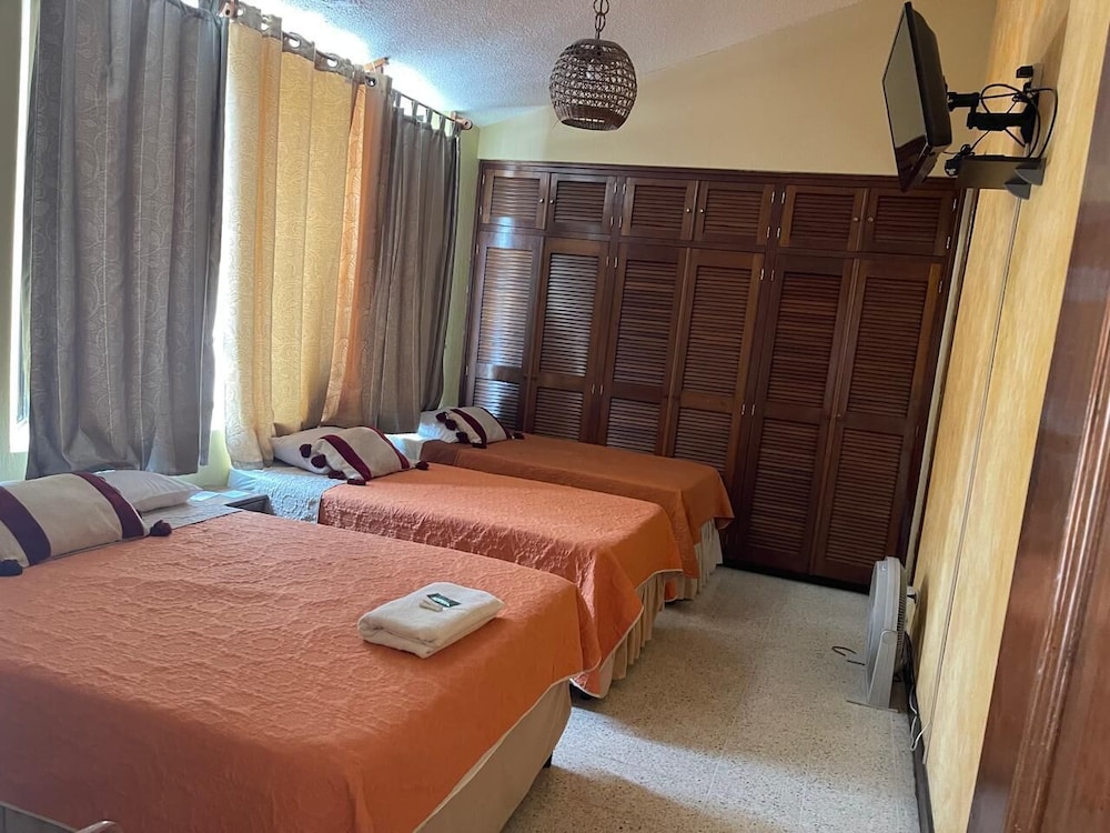 Family Room, 2 Double Beds, Non Smoking photo 1