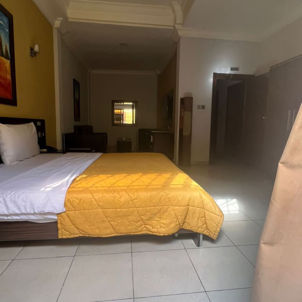 Executive Room photo 2