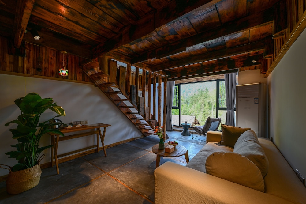 Starry Night Suite photo 2