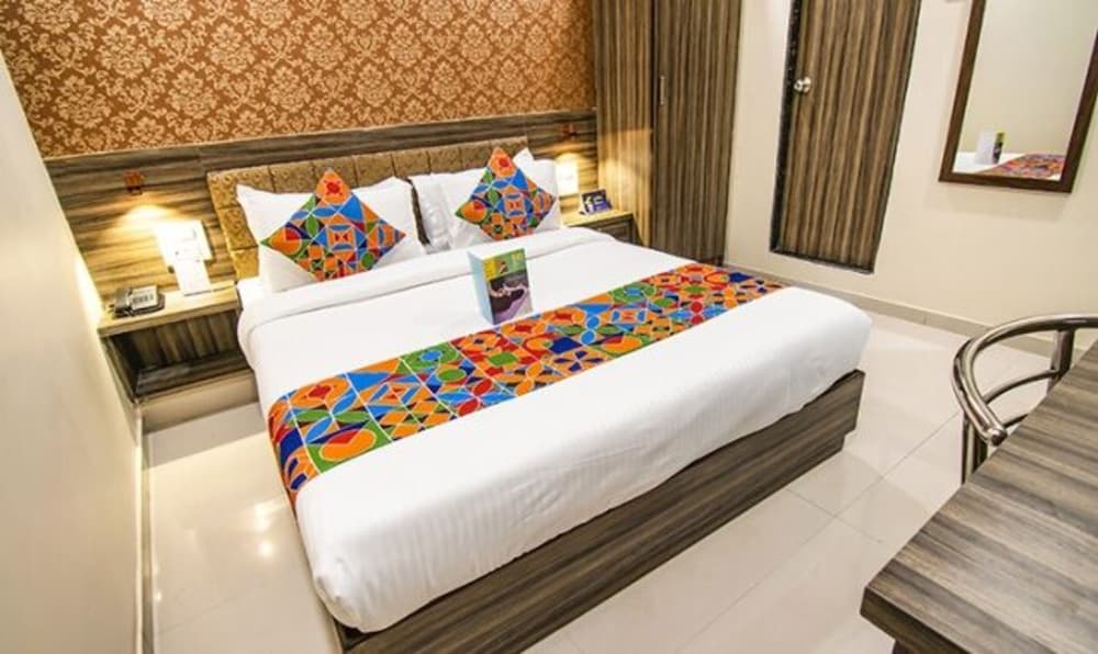 Deluxe Room - Photo 1