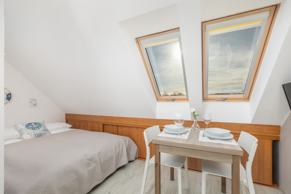 Studio, Kitchen, Sea View photo 1