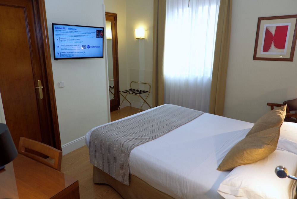 Double Room Single Use - Photo 2