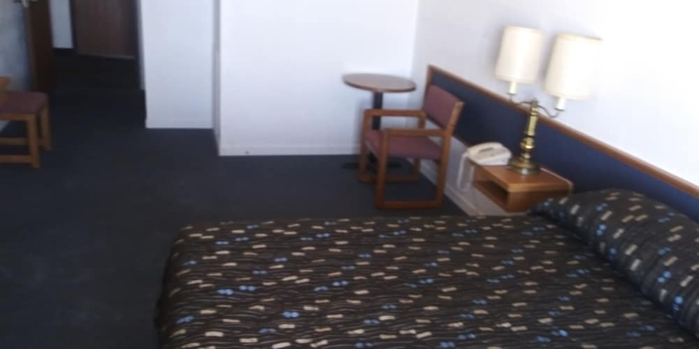 Basic Single Room photo 1