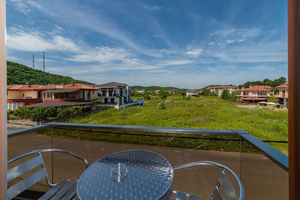 Standard Room, Balcony photo 3
