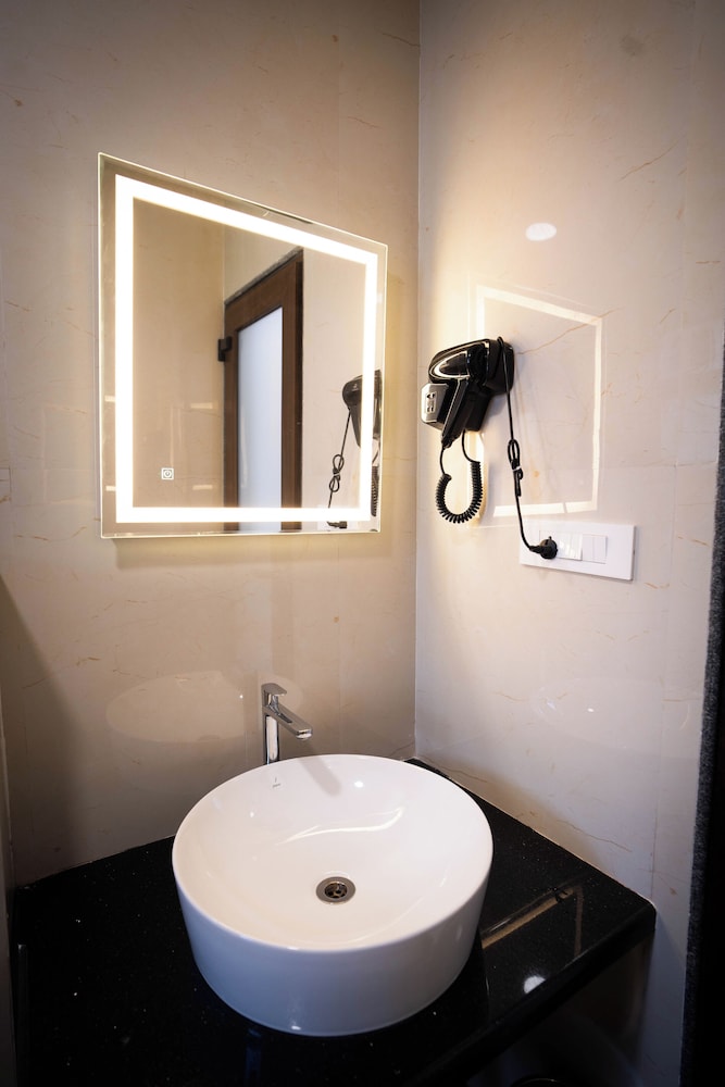 Standard Room, Garden View, Ground Floor photo 2