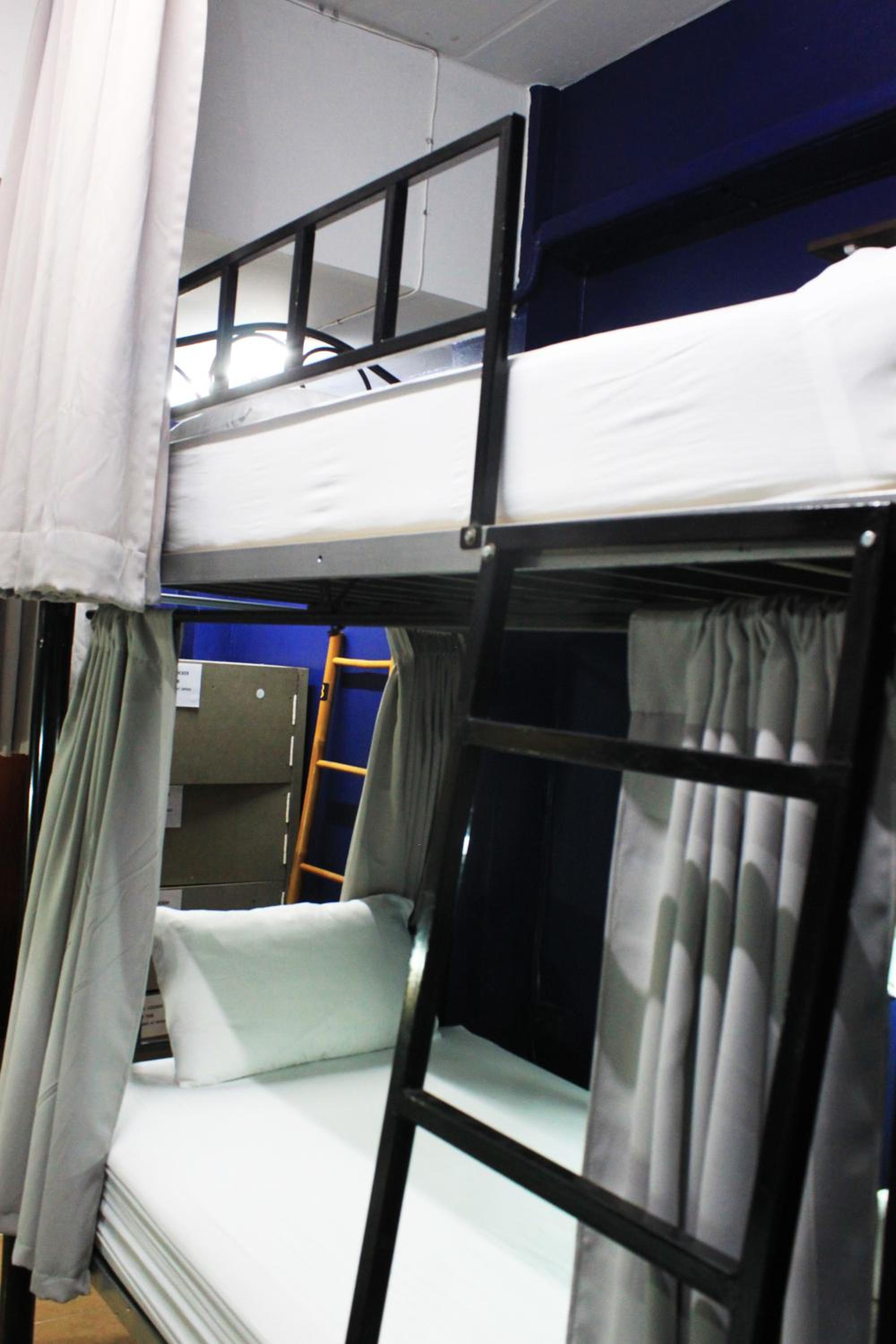 6-Bed Mixed Dormitory Room