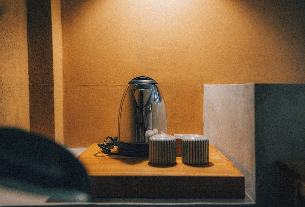 River pool studio