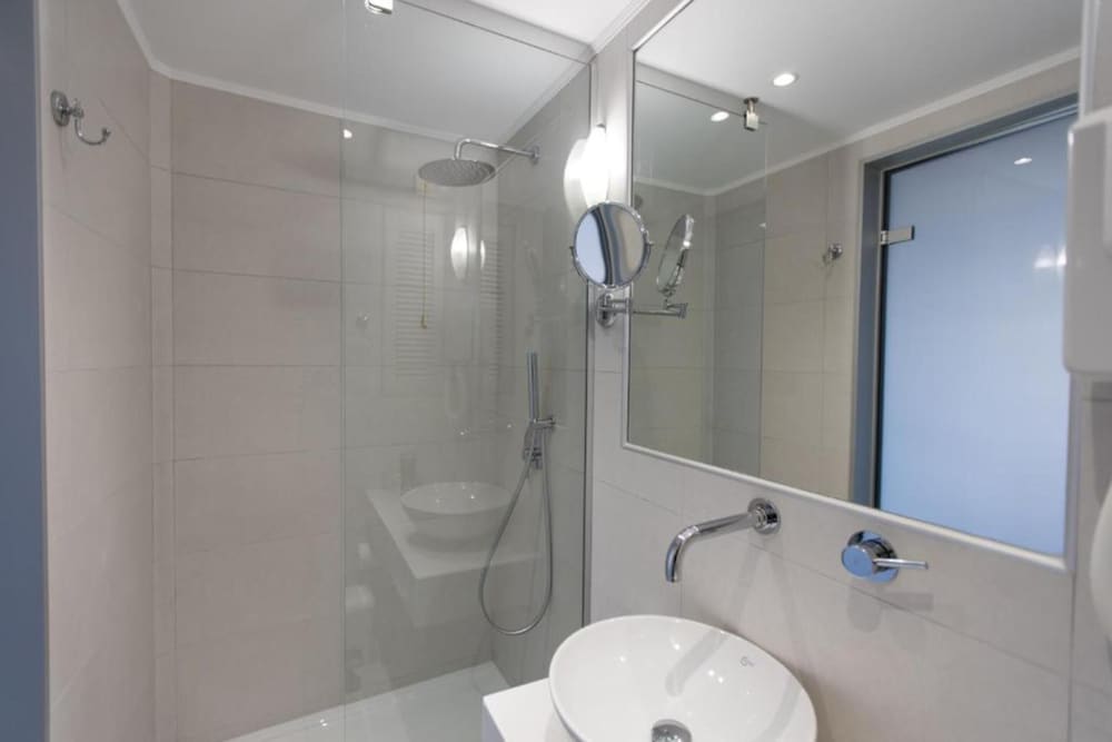 Standard Room City View photo 3