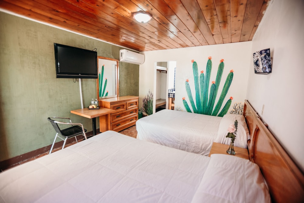 Standard Double Room, 1 Bedroom, Partial Ocean View photo 1