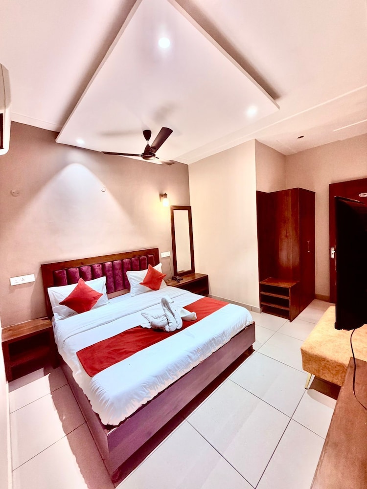 Classic Double Room